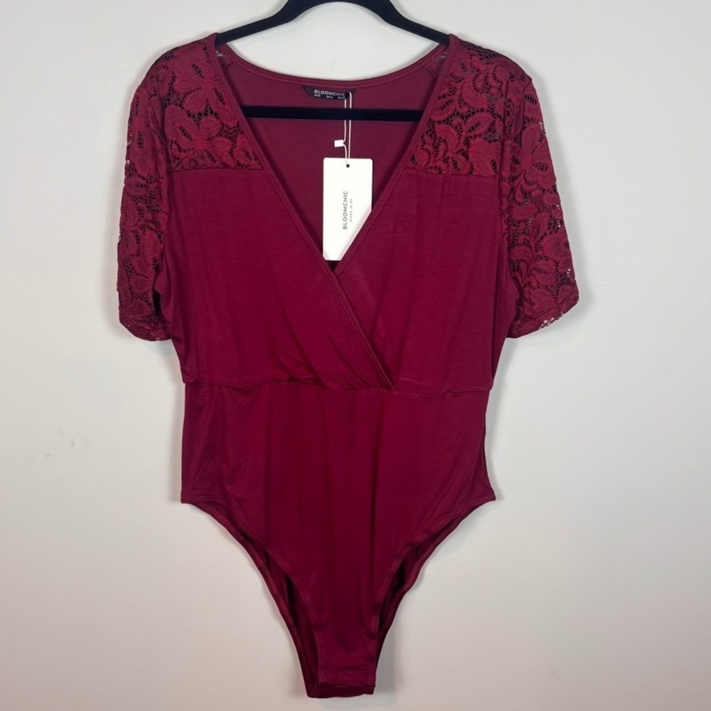 NEW Bloomchic Red Floral Lace Detail Womens Crossover Bodysuit size 12 NWT Boho